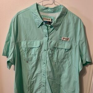 Magellan Outdoors Men's Green Short Sleeve Shirt